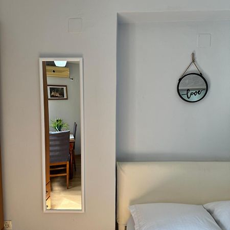 Tirana Centre Lions Gate 9 Apartment Екстер'єр фото