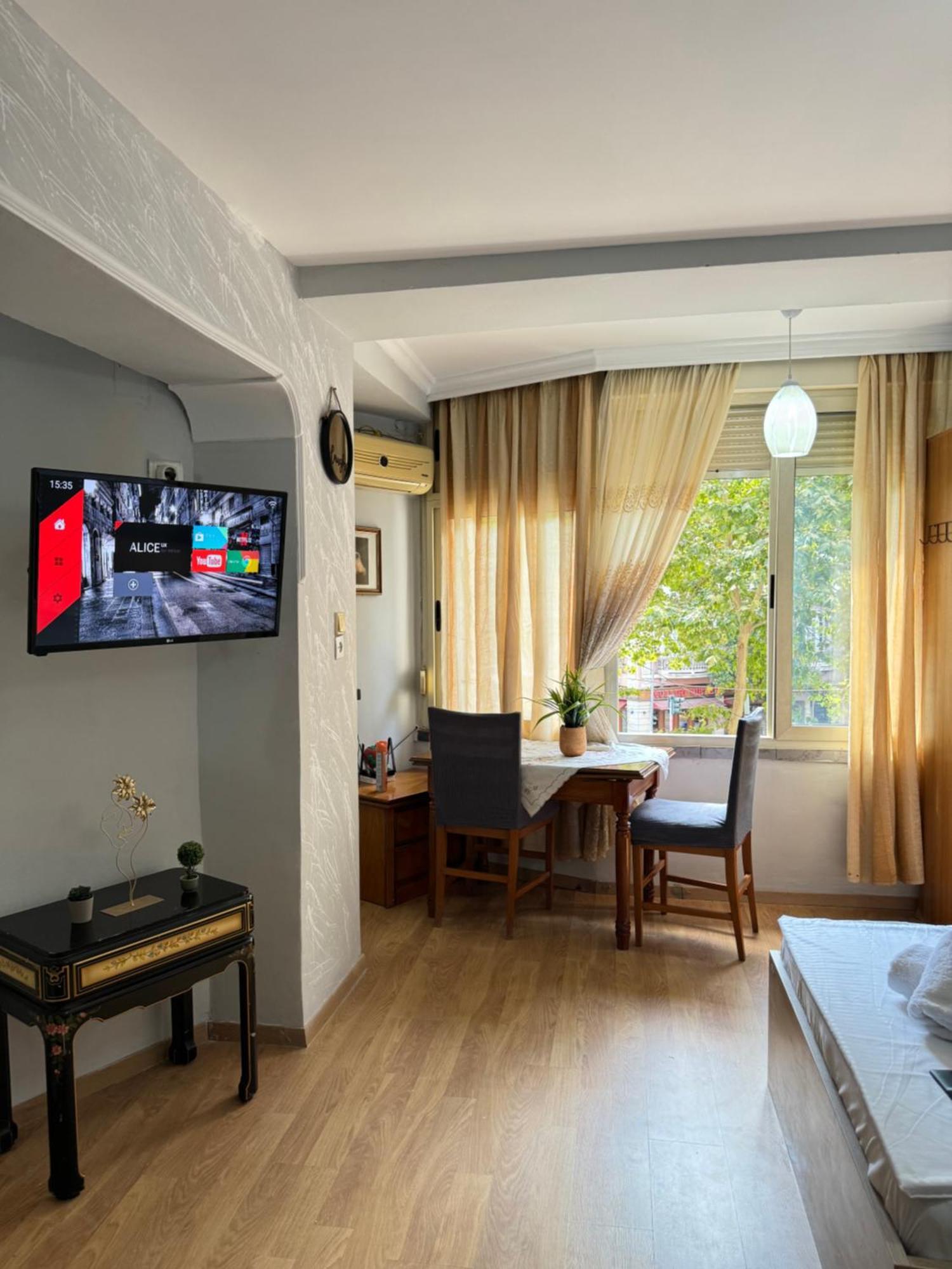 Tirana Centre Lions Gate 9 Apartment Екстер'єр фото